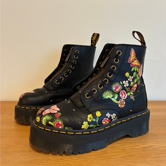 Dr. Martens Shoes - Dr. Martens Sinclair Bloom Platform Boots